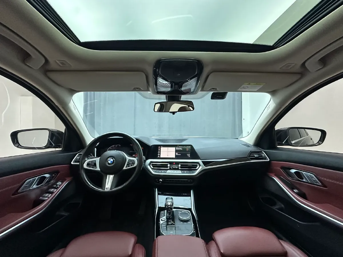 2022 BMW 3 Series 2.0T 156HP L4 8AT,autocango,china used car exporter,china ev exporter,chinese used car exporter,chinese used ev exporter