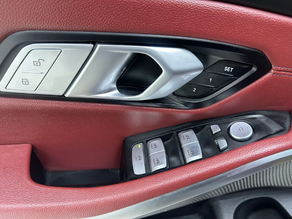 2022 BMW 3 Series 2.0T 156HP L4 8AT,autocango,china used car exporter,china ev exporter,chinese used car exporter,chinese used ev exporter