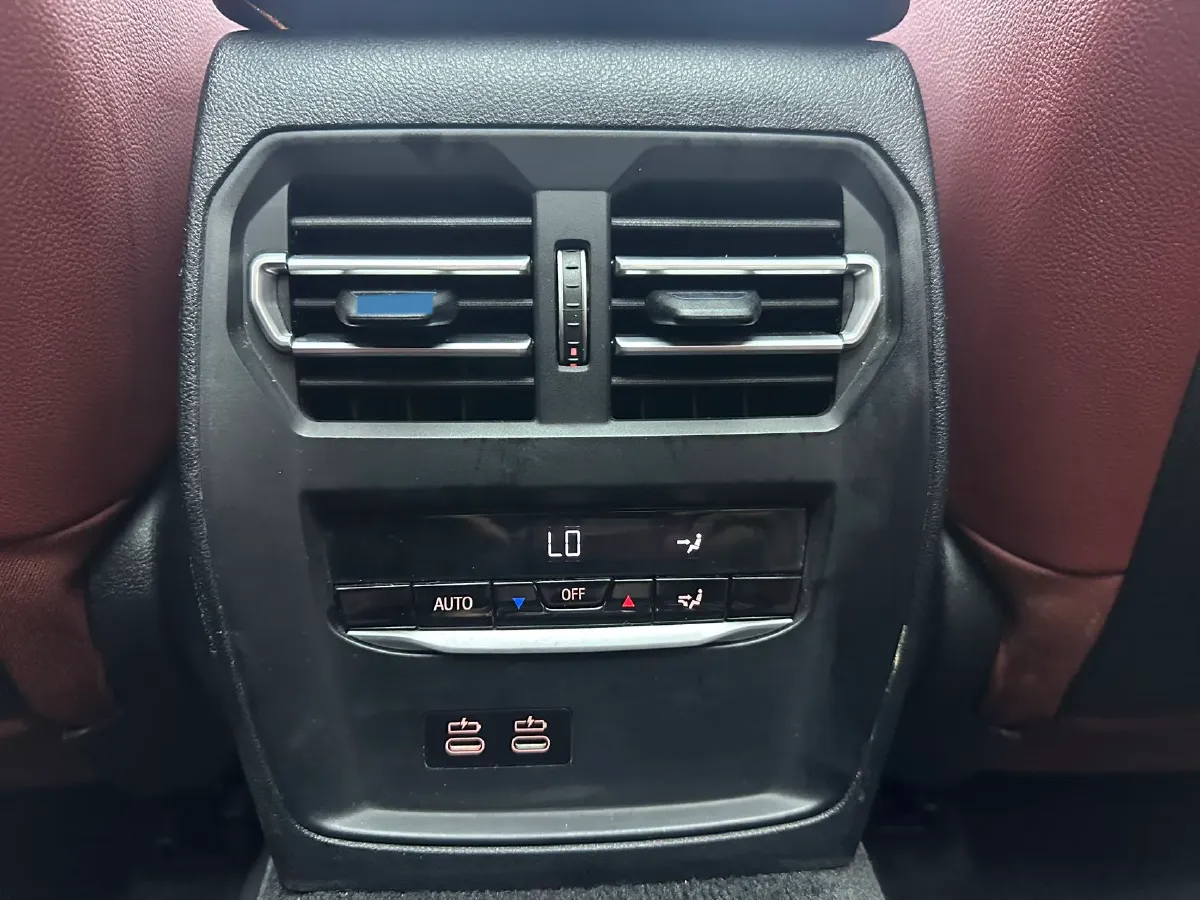 2022 BMW 3 Series 2.0T 156HP L4 8AT,autocango,china used car exporter,china ev exporter,chinese used car exporter,chinese used ev exporter