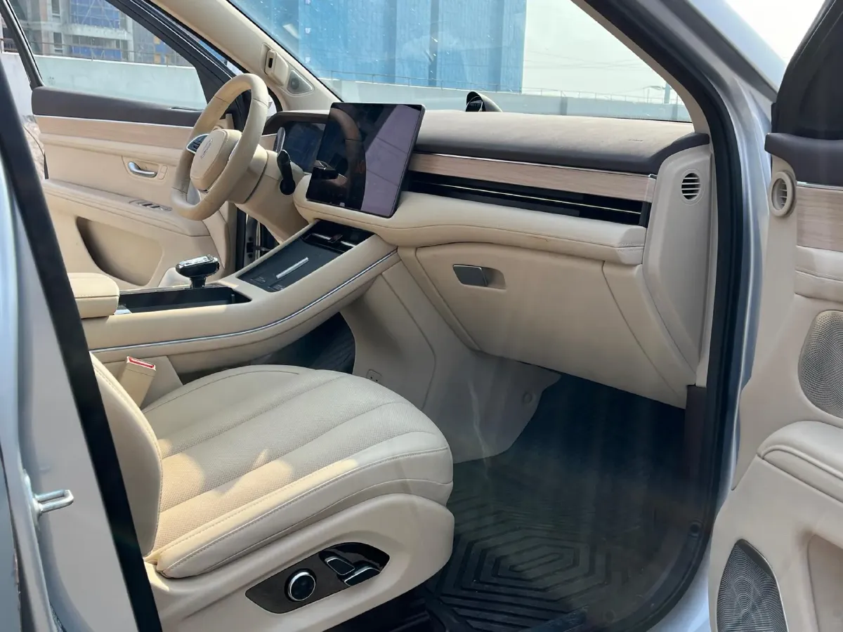 2024 AITO AITO M7 1.5T 152HP L4 REEV 42KWH,autocango,china used car exporter,china ev exporter,chinese used car exporter,chinese used ev exporter