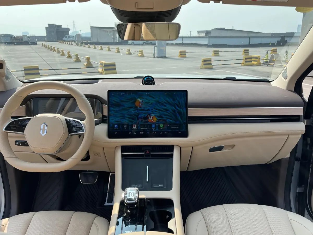 2024 AITO AITO M7 1.5T 152HP L4 REEV 42KWH,autocango,china used car exporter,china ev exporter,chinese used car exporter,chinese used ev exporter