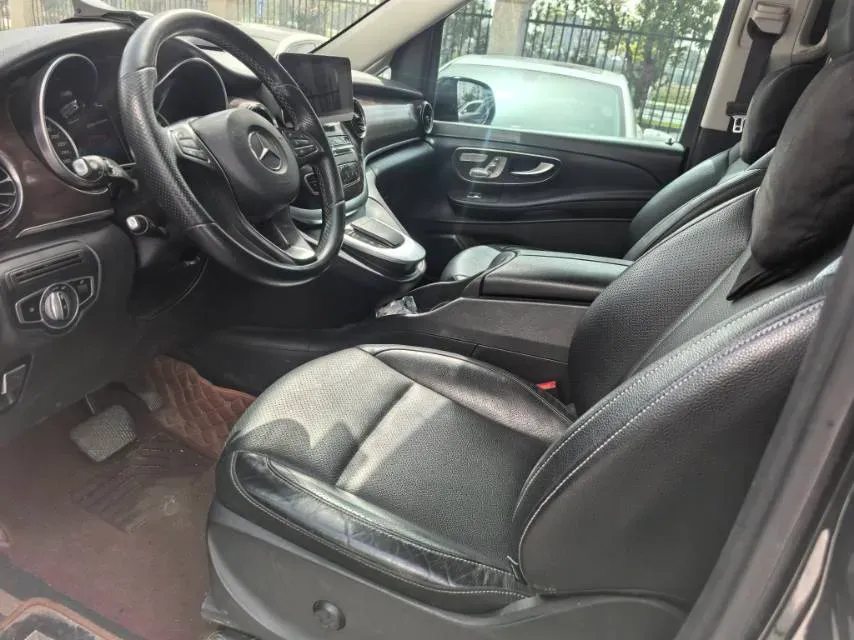 2021 Mercedes-Benz V Class 2.0T 211HP L4 9AT,autocango,china used car exporter,china ev exporter,chinese used car exporter,chinese used ev exporter