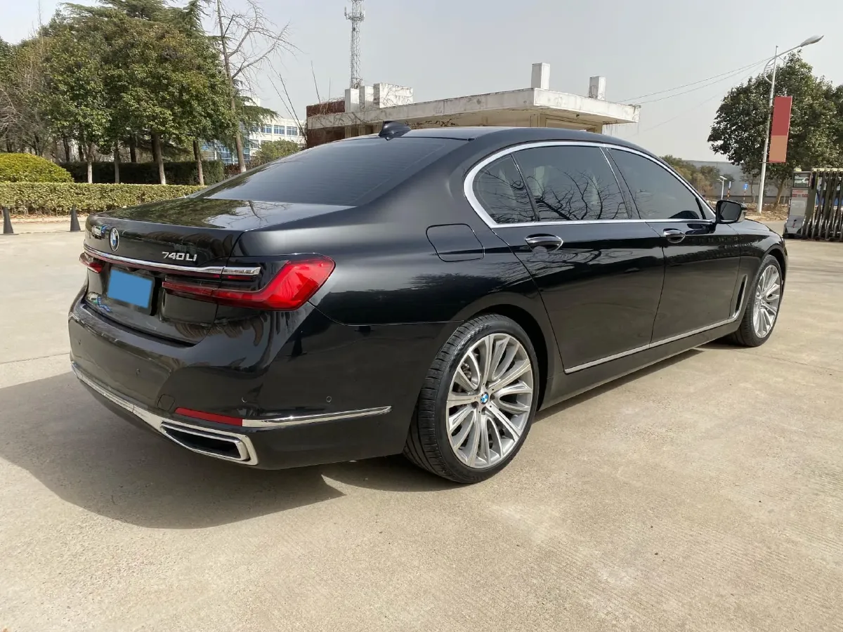 2021 BMW 7 Series 3.0T 340HP L6 8AT,autocango,china used car exporter,china ev exporter,chinese used car exporter,chinese used ev exporter