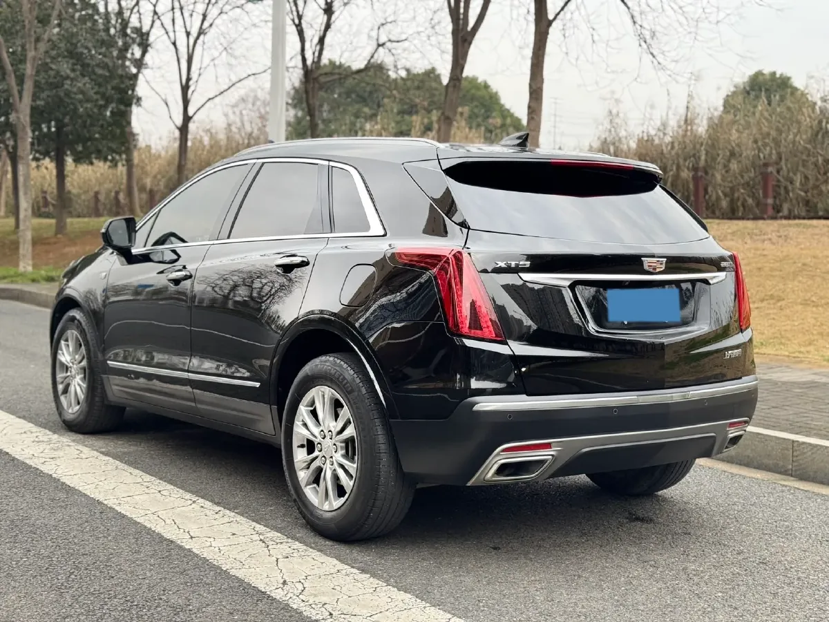 2021 Cadillac XT5 2.0T 237HP L4 9AT,autocango,china used car exporter,china ev exporter,chinese used car exporter,chinese used ev exporter