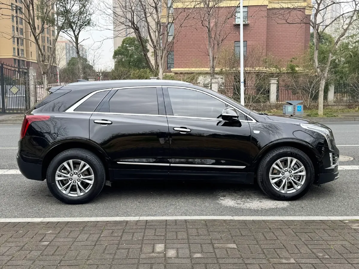 2021 Cadillac XT5 2.0T 237HP L4 9AT,autocango,china used car exporter,china ev exporter,chinese used car exporter,chinese used ev exporter