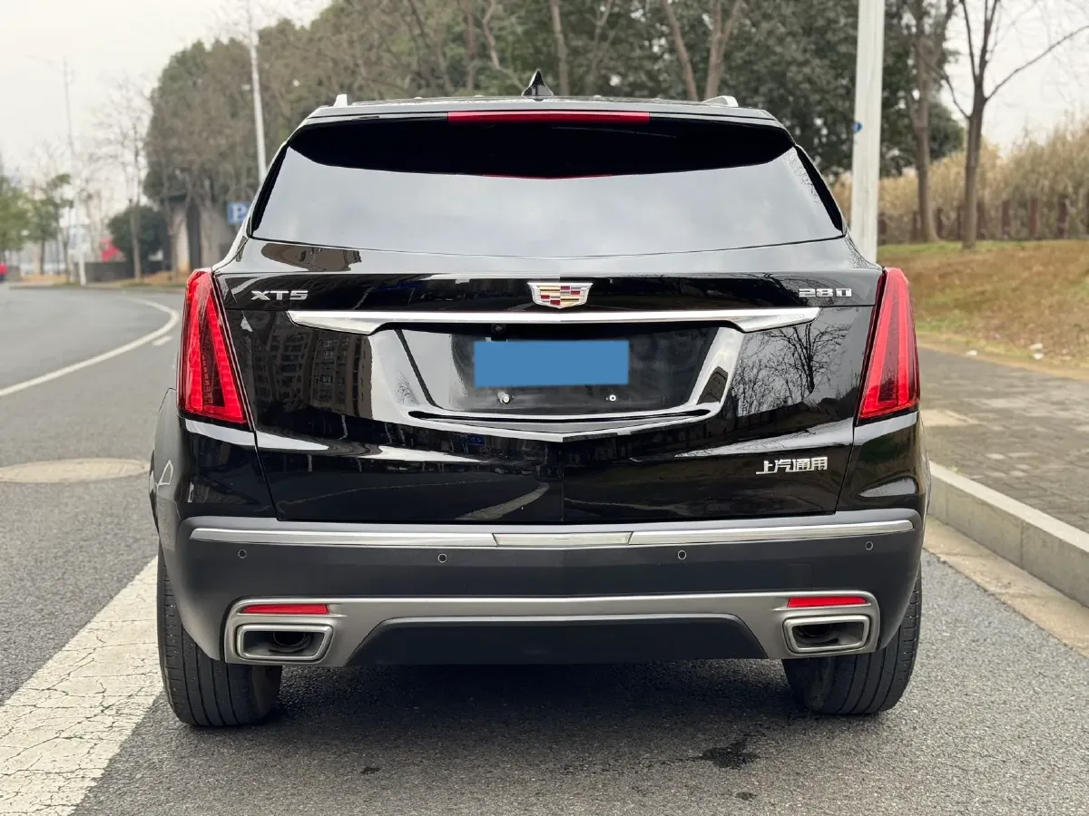 2021 Cadillac XT5 2.0T 237HP L4 9AT,autocango,china used car exporter,china ev exporter,chinese used car exporter,chinese used ev exporter
