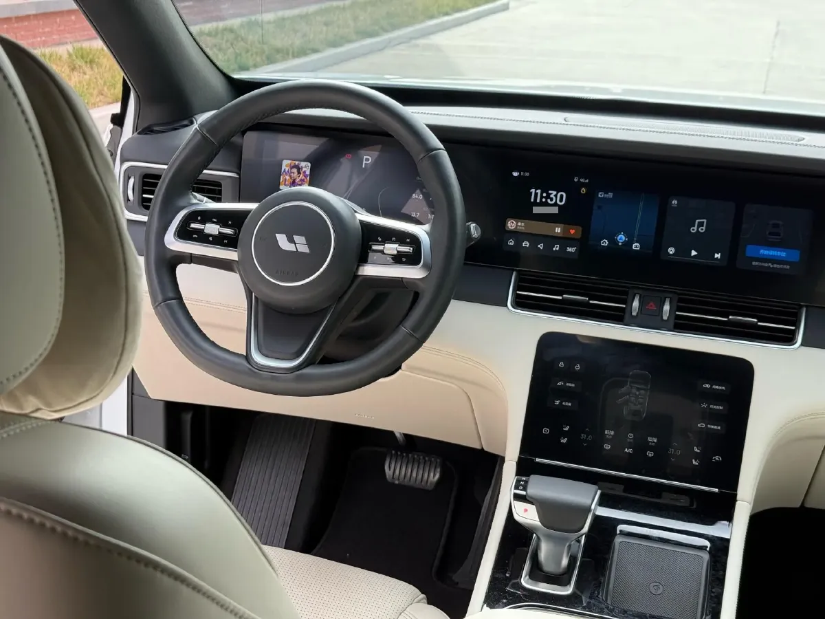 2021 Li ONE Range Extended 131HP REEV 40.5KWH,autocango,china used car exporter,china ev exporter,chinese used car exporter,chinese used ev exporter