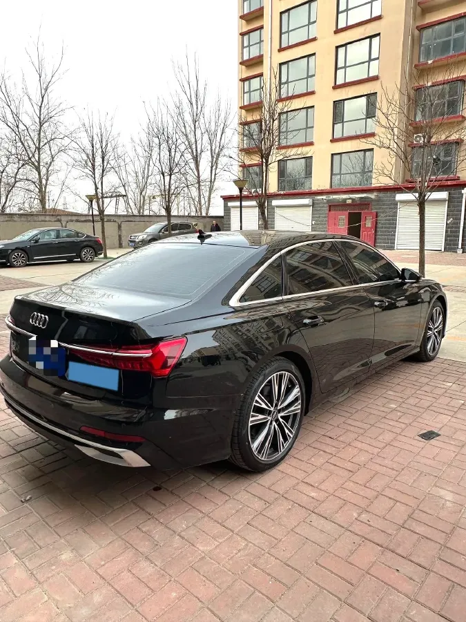 2019 Audi A6L 2.0T 190HP L4 7DCT,autocango,china used car exporter,china ev exporter,chinese used car exporter,chinese used ev exporter