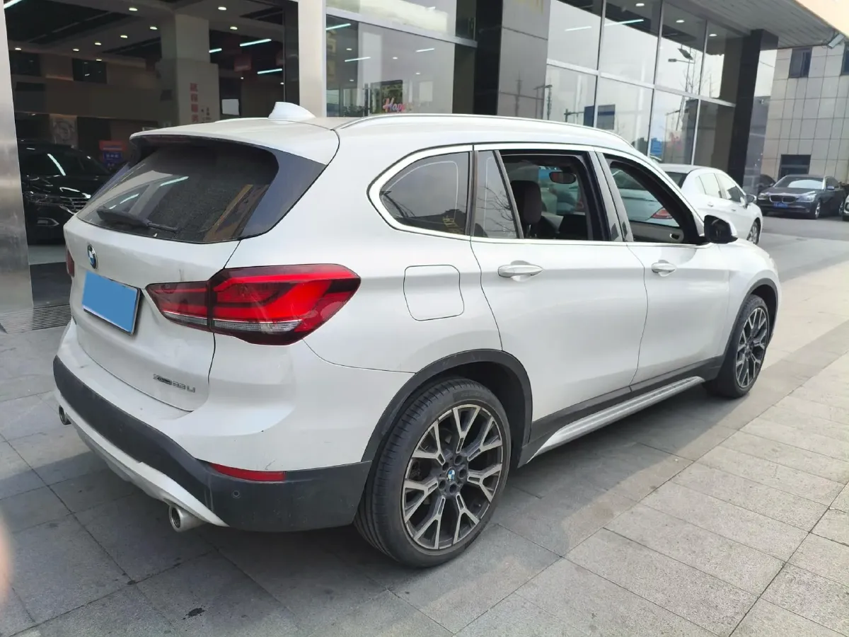 2020 BMW X1 2.0T 192HP L4 8AT,autocango,china used car exporter,china ev exporter,chinese used car exporter,chinese used ev exporter