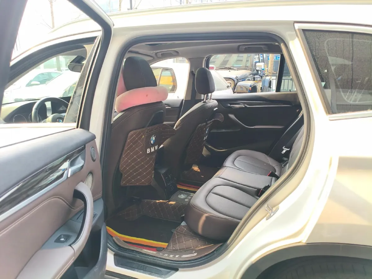 2020 BMW X1 2.0T 192HP L4 8AT,autocango,china used car exporter,china ev exporter,chinese used car exporter,chinese used ev exporter