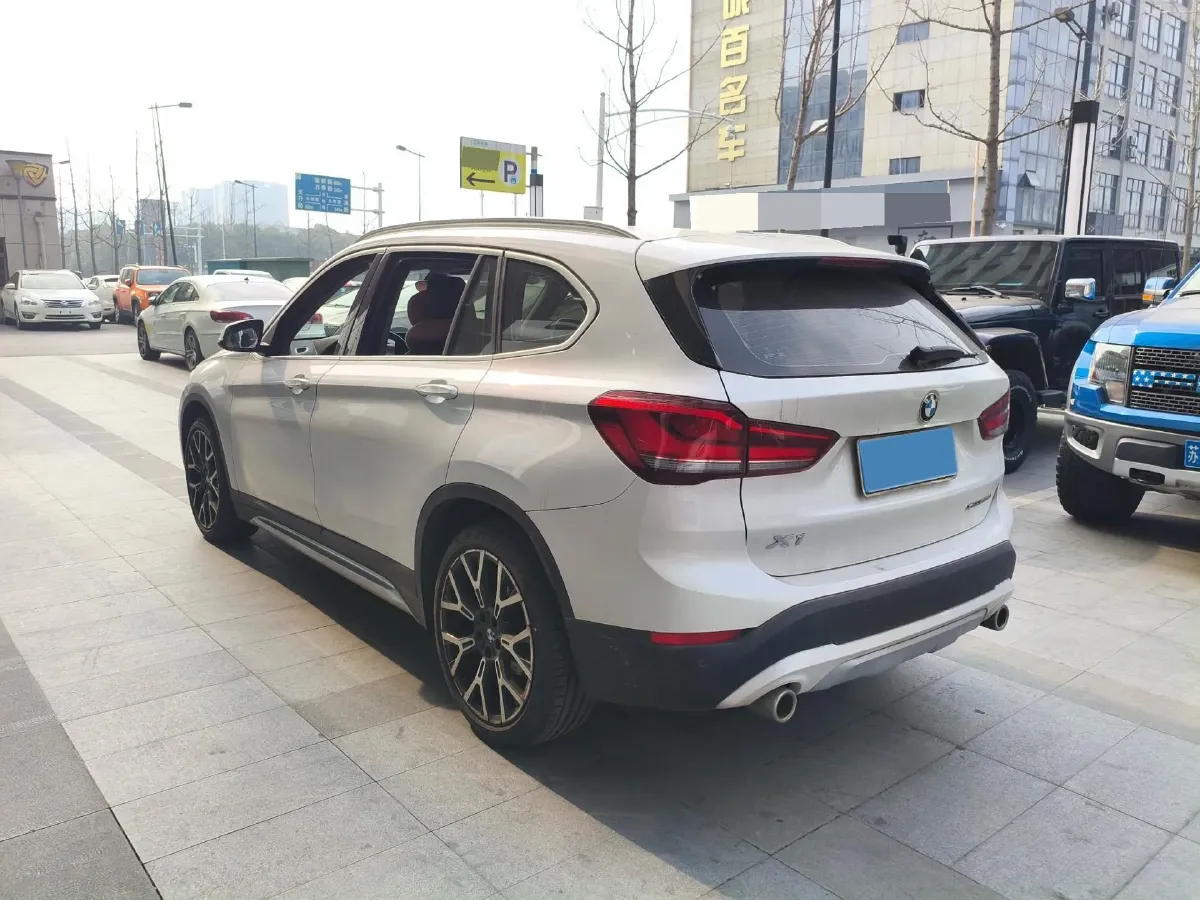 2020 BMW X1 2.0T 192HP L4 8AT,autocango,china used car exporter,china ev exporter,chinese used car exporter,chinese used ev exporter