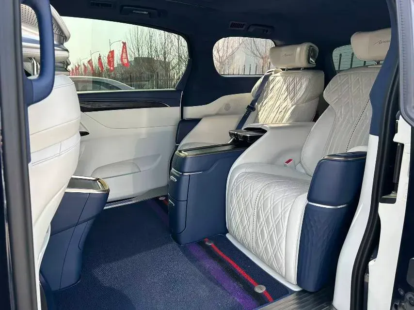 2020 Buick GL8 2.0T 237HP L4 9AT,autocango,china used car exporter,china ev exporter,chinese used car exporter,chinese used ev exporter