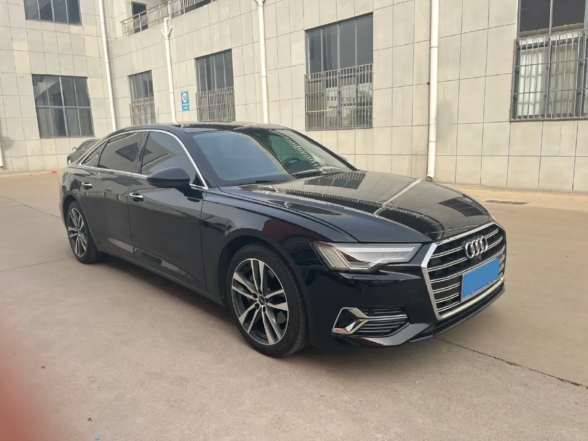 2023 Audi A6L 2.0T 245HP L4 7DCT,autocango,china used car exporter,china ev exporter,chinese used car exporter,chinese used ev exporter
