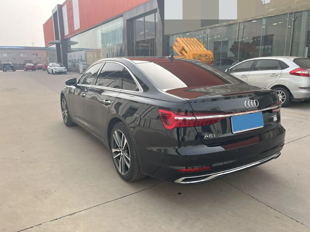 2023 Audi A6L 2.0T 245HP L4 7DCT,autocango,china used car exporter,china ev exporter,chinese used car exporter,chinese used ev exporter