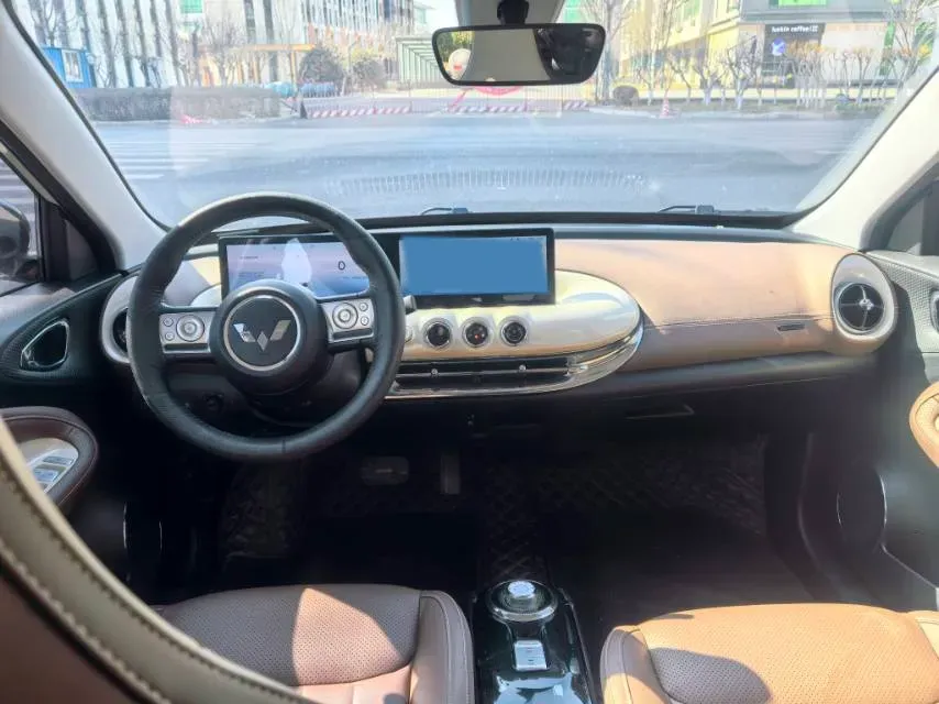 2023 WuLing BinGuo BEV 31.9KWH,autocango,china used car exporter,china ev exporter,chinese used car exporter,chinese used ev exporter