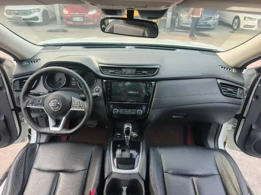 2020 Nissan X-Trail 2.0L 154HP L4 CVT,autocango,china used car exporter,china ev exporter,chinese used car exporter,chinese used ev exporter