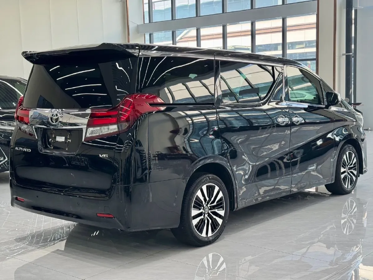 2018 Toyota Alphard 3.5L 275HP V6 6AT,autocango,china used car exporter,china ev exporter,chinese used car exporter,chinese used ev exporter