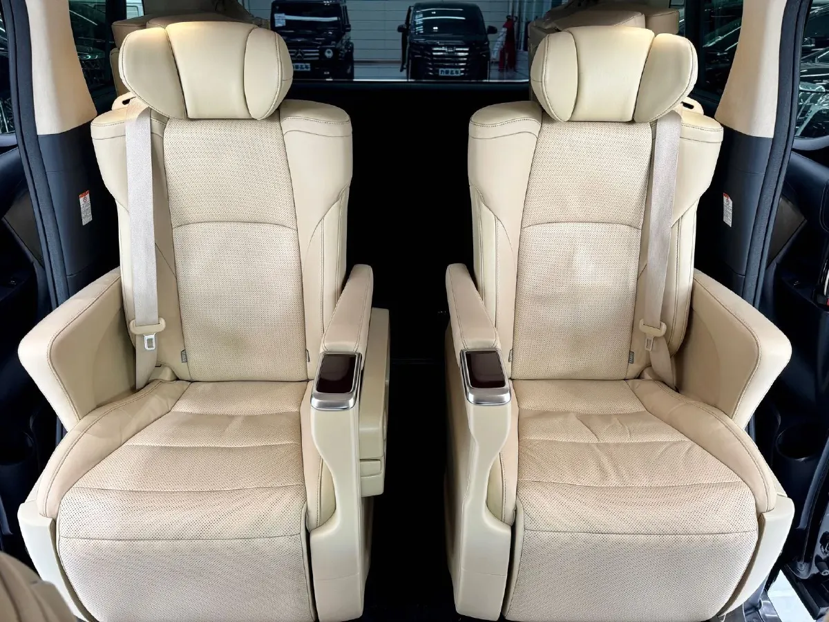 2018 Toyota Alphard 3.5L 275HP V6 6AT,autocango,china used car exporter,china ev exporter,chinese used car exporter,chinese used ev exporter