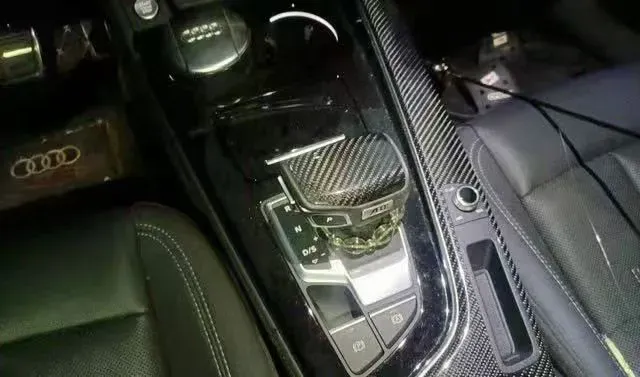 2023 Audi A4L 2.0T 245HP L4 7DCT,autocango,china used car exporter,china ev exporter,chinese used car exporter,chinese used ev exporter