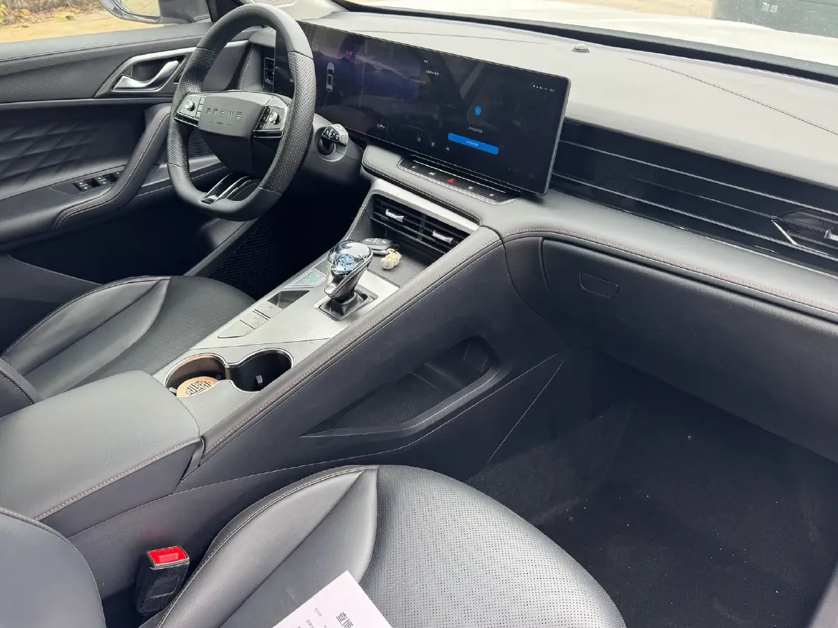 2023 Roewe RX5 1.5T 188HP L4 7DCT,autocango,china used car exporter,china ev exporter,chinese used car exporter,chinese used ev exporter