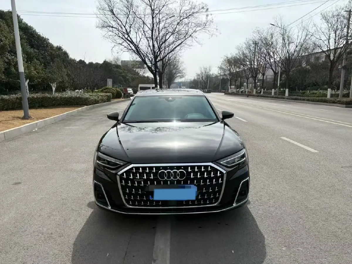 2023 Audi A8 3.0T 286HP V6 8AT,autocango,china used car exporter,china ev exporter,chinese used car exporter,chinese used ev exporter