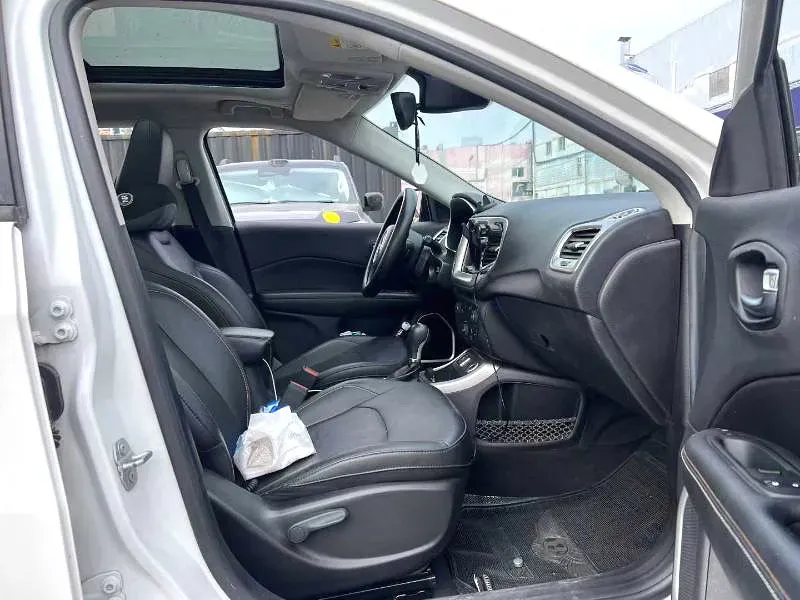 2017 Jeep Compass 1.4T 165HP L4 7DCT,autocango,china used car exporter,china ev exporter,chinese used car exporter,chinese used ev exporter