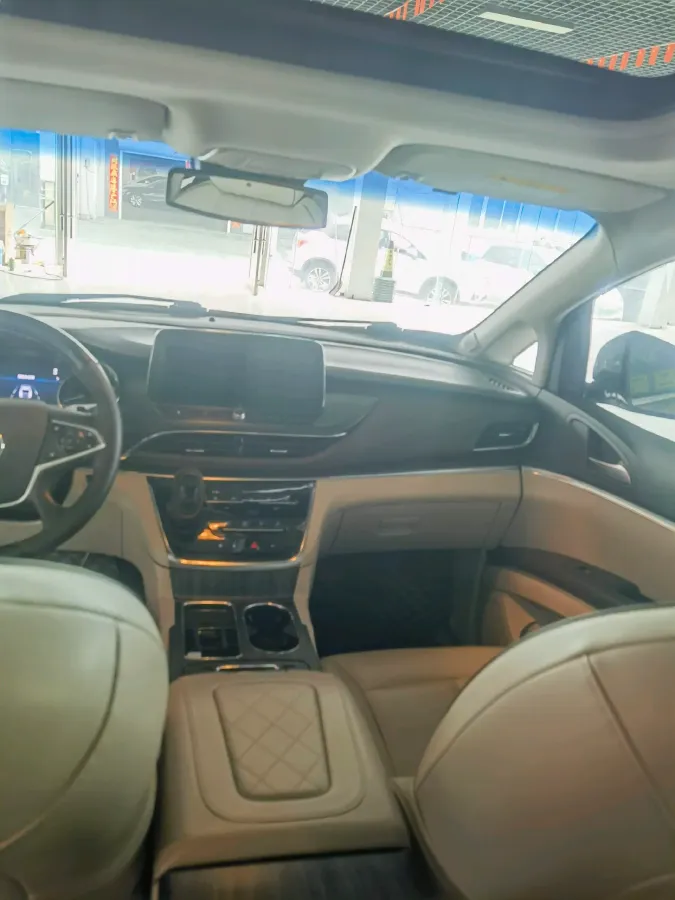 2021 Buick GL8 2.0T 237HP L4 9AT,autocango,china used car exporter,china ev exporter,chinese used car exporter,chinese used ev exporter