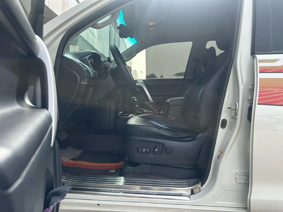 2018 Toyota Land Cruiser Prado 3.5L 280HP V6 6AT,autocango,china used car exporter,china ev exporter,chinese used car exporter,chinese used ev exporter