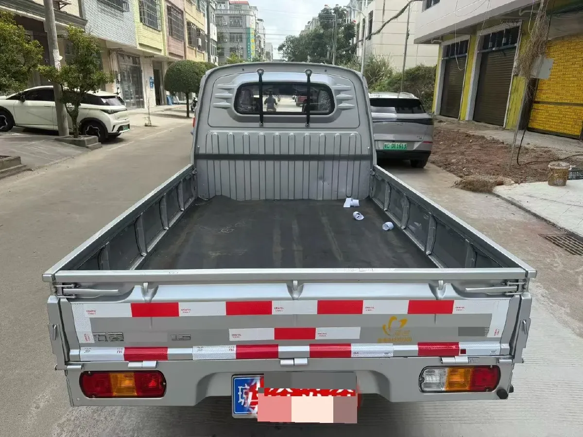 2023 WuLing RongGuang New Truck 1.5L 102HP L4 5MT,autocango,china used car exporter,china ev exporter,chinese used car exporter,chinese used ev exporter