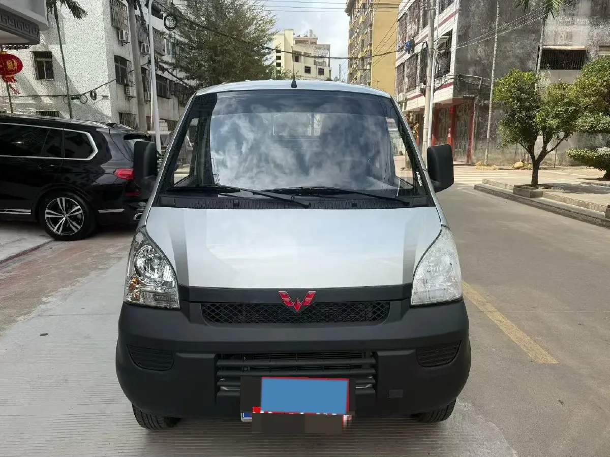 2023 WuLing RongGuang New Truck 1.5L 102HP L4 5MT,autocango,china used car exporter,china ev exporter,chinese used car exporter,chinese used ev exporter