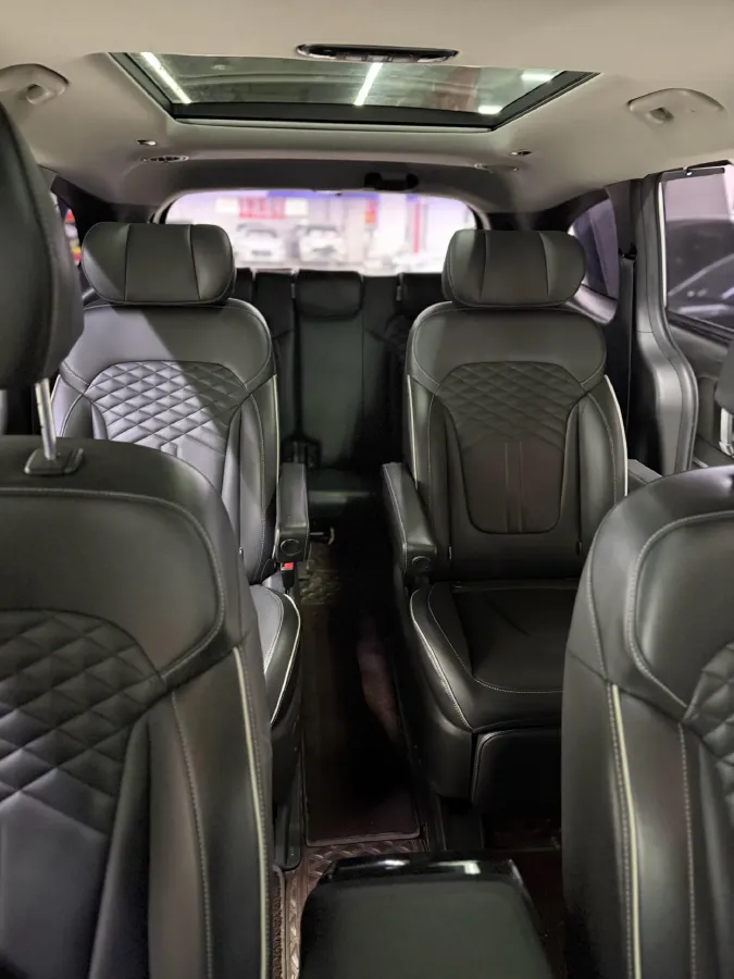 2021 Hyundai Custo 2.0T 236HP L4 8AT,autocango,china used car exporter,china ev exporter,chinese used car exporter,chinese used ev exporter