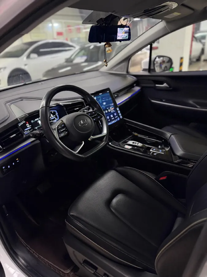 2021 Hyundai Custo 2.0T 236HP L4 8AT,autocango,china used car exporter,china ev exporter,chinese used car exporter,chinese used ev exporter