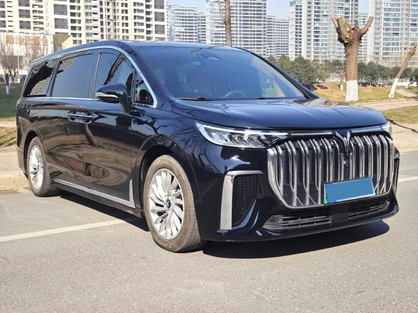 2024 Voyah Dream 1.5T 150HP L4 PHEV 43KWH,autocango,china used car exporter,china ev exporter,chinese used car exporter,chinese used ev exporter