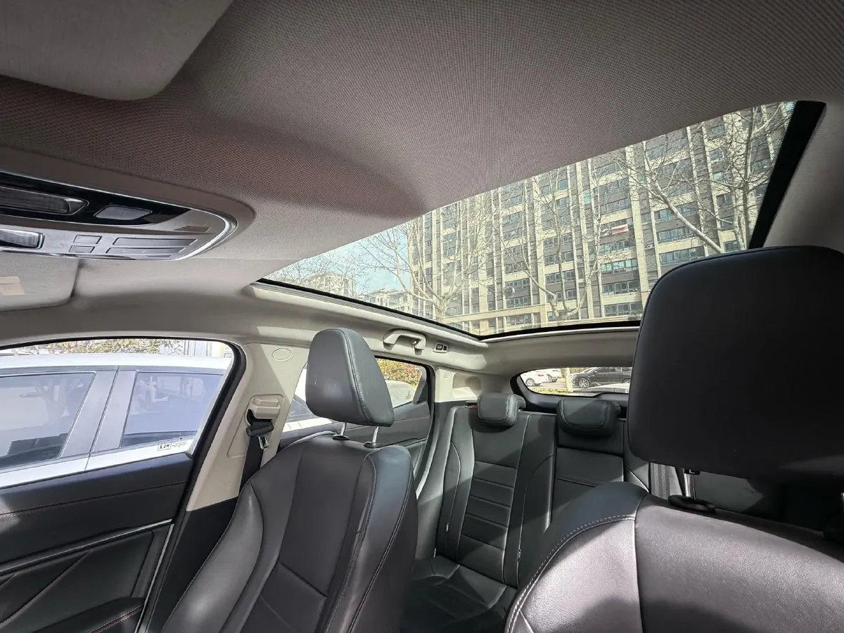 2017 WEY VV5 2.0T 197HP L4 7DCT,autocango,china used car exporter,china ev exporter,chinese used car exporter,chinese used ev exporter