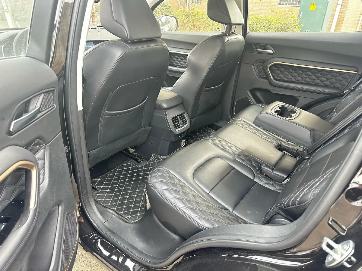 2021 Haval H6 1.5T 150HP L4 7DCT,autocango,china used car exporter,china ev exporter,chinese used car exporter,chinese used ev exporter