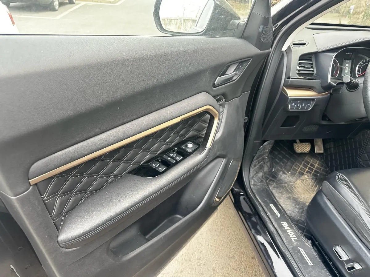 2021 Haval H6 1.5T 150HP L4 7DCT,autocango,china used car exporter,china ev exporter,chinese used car exporter,chinese used ev exporter