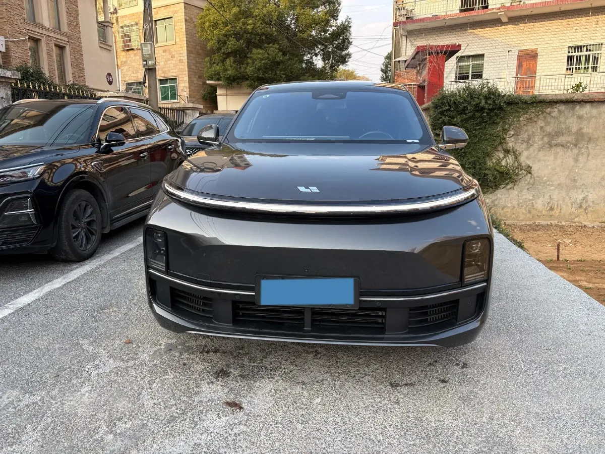 2023 Li L7 Range Extended 154HP REEV 40.9KWH,autocango,china used car exporter,china ev exporter,chinese used car exporter,chinese used ev exporter