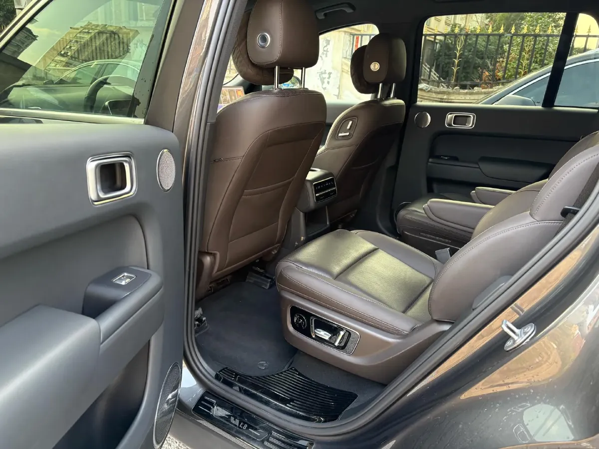 2023 Li L7 Range Extended 154HP REEV 40.9KWH,autocango,china used car exporter,china ev exporter,chinese used car exporter,chinese used ev exporter