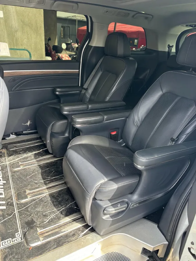 2023 GAC Trumpchi M8 2.0T 252HP L4 8AT,autocango,china used car exporter,china ev exporter,chinese used car exporter,chinese used ev exporter