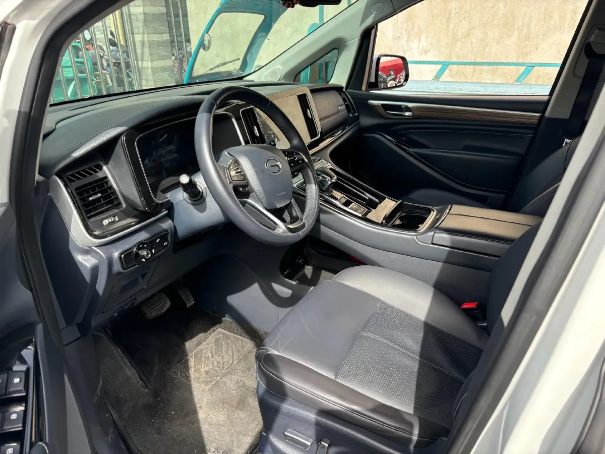 2023 GAC Trumpchi M8 2.0T 252HP L4 8AT,autocango,china used car exporter,china ev exporter,chinese used car exporter,chinese used ev exporter