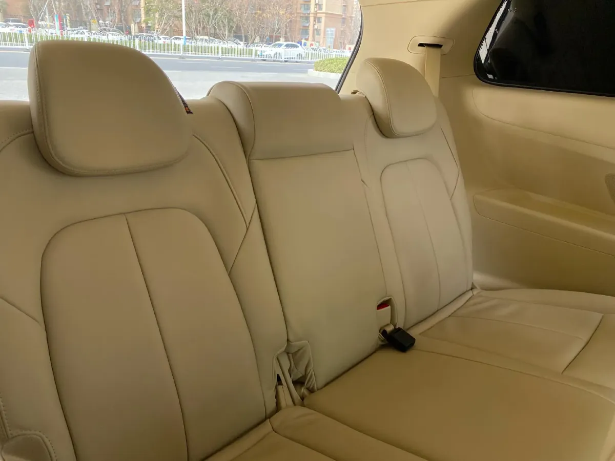 2023 Buick GL8 2.0T 237HP L4 9AT,autocango,china used car exporter,china ev exporter,chinese used car exporter,chinese used ev exporter