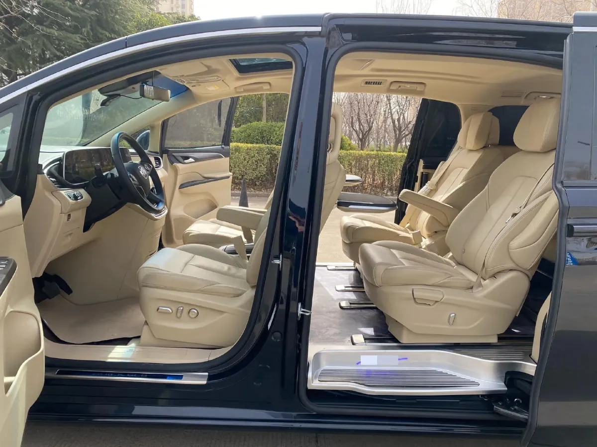 2023 Buick GL8 2.0T 237HP L4 9AT,autocango,china used car exporter,china ev exporter,chinese used car exporter,chinese used ev exporter