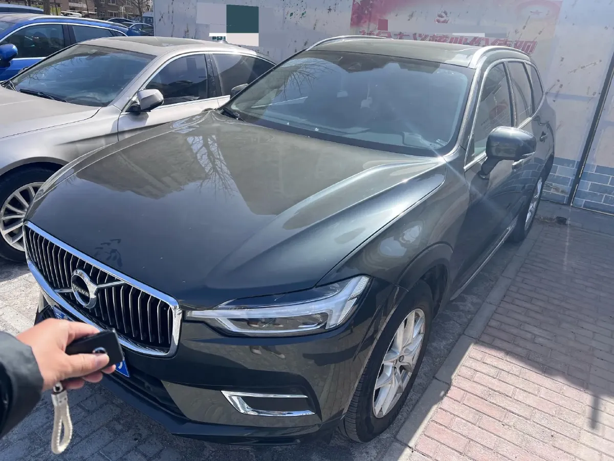 2020 Volvo XC60 2.0T 254HP L4 8AT,autocango,china used car exporter,china ev exporter,chinese used car exporter,chinese used ev exporter