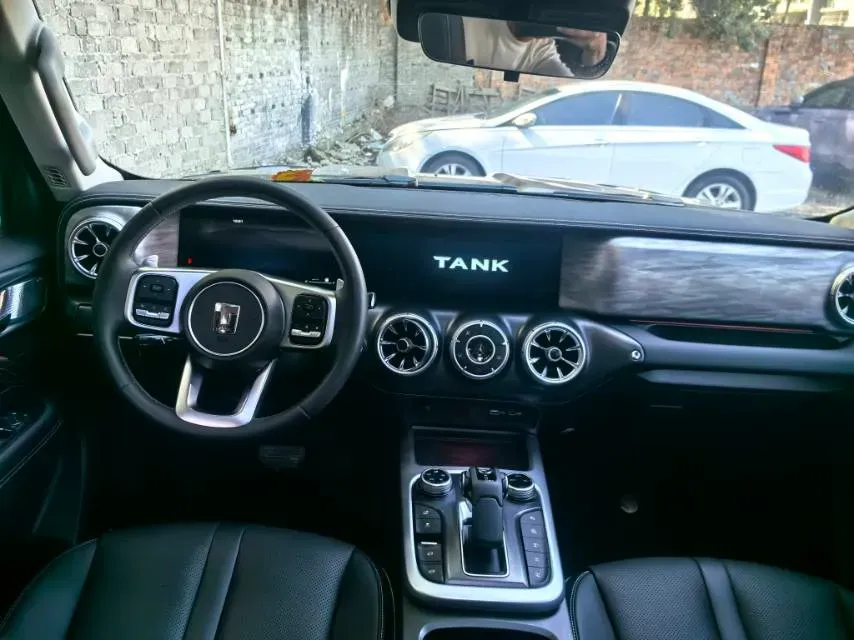 2021 Tank 300 2.0T 227HP L4 8AT,autocango,china used car exporter,china ev exporter,chinese used car exporter,chinese used ev exporter
