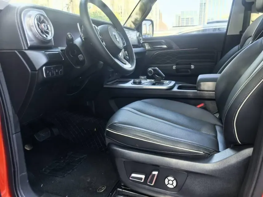 2021 Tank 300 2.0T 227HP L4 8AT,autocango,china used car exporter,china ev exporter,chinese used car exporter,chinese used ev exporter