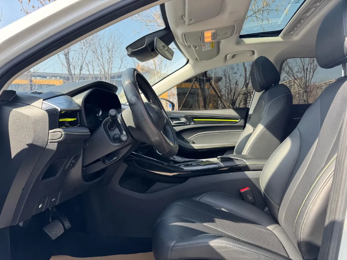 2021 Roewe i5 1.5L 120HP L4 CVT,autocango,china used car exporter,china ev exporter,chinese used car exporter,chinese used ev exporter