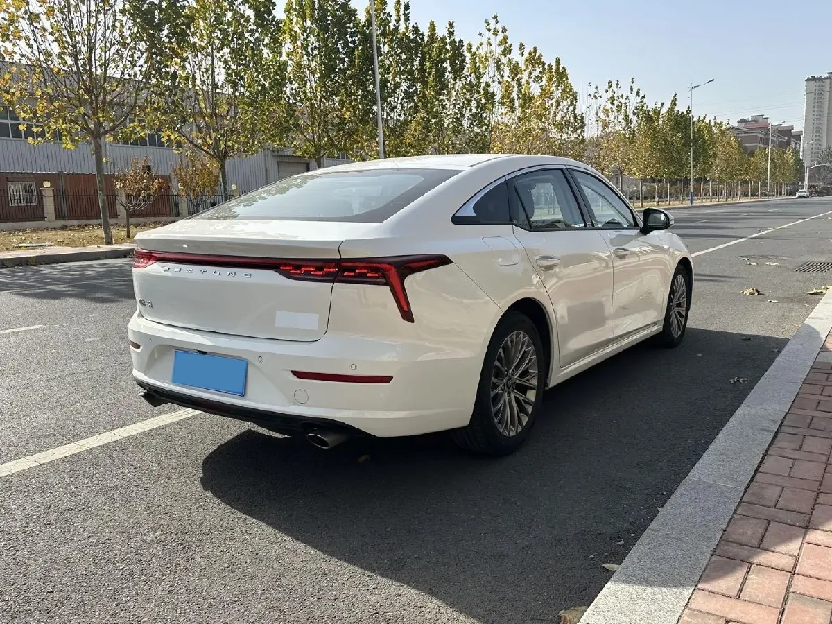 2023 Bestune B70 1.5T 169HP L4 7DCT,autocango,china used car exporter,china ev exporter,chinese used car exporter,chinese used ev exporter