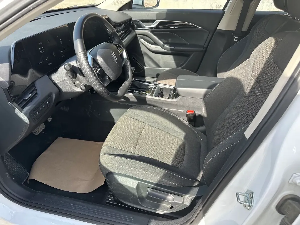 2023 Bestune B70 1.5T 169HP L4 7DCT,autocango,china used car exporter,china ev exporter,chinese used car exporter,chinese used ev exporter