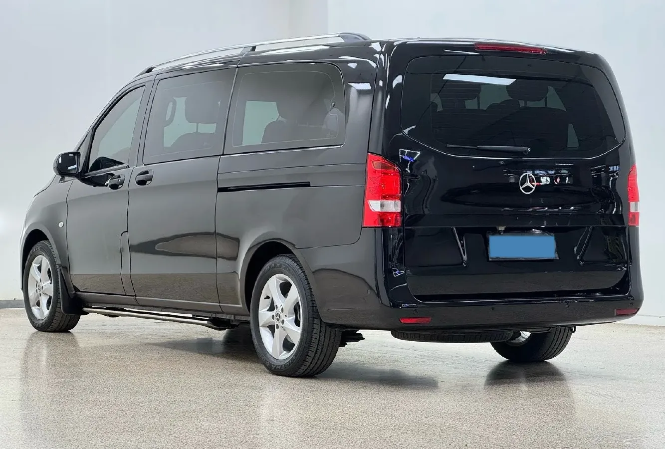 2021 Mercedes-Benz Vito 2.0T 211HP L4 9AT,autocango,china used car exporter,china ev exporter,chinese used car exporter,chinese used ev exporter