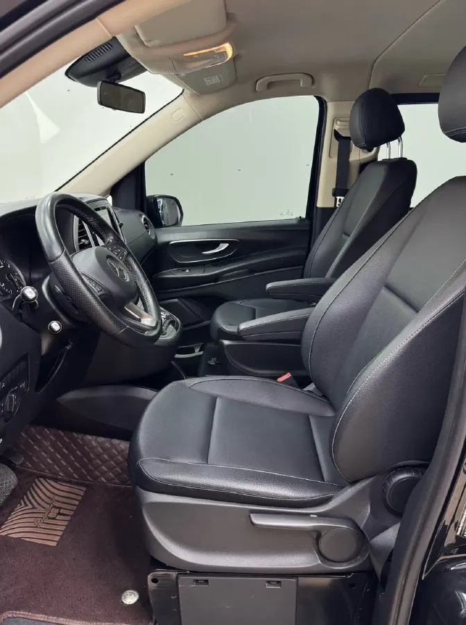 2021 Mercedes-Benz Vito 2.0T 211HP L4 9AT,autocango,china used car exporter,china ev exporter,chinese used car exporter,chinese used ev exporter